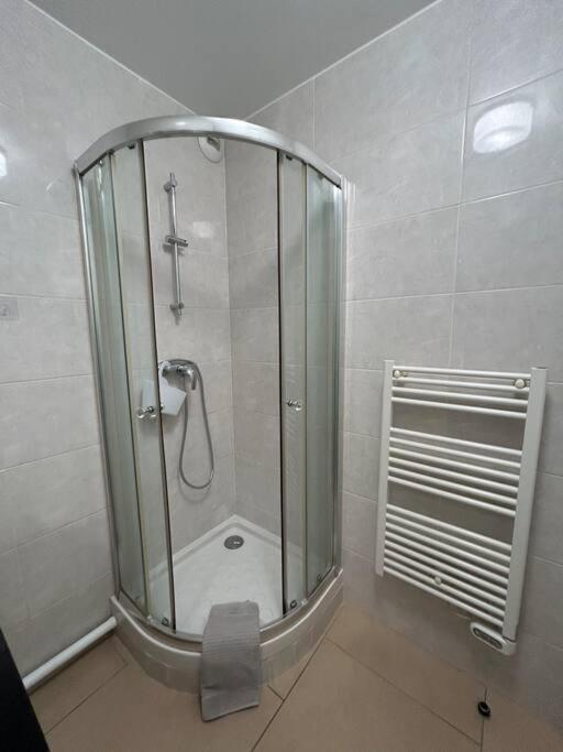 Appart' Chaleureux Proche Paris Chelles  Extérieur photo